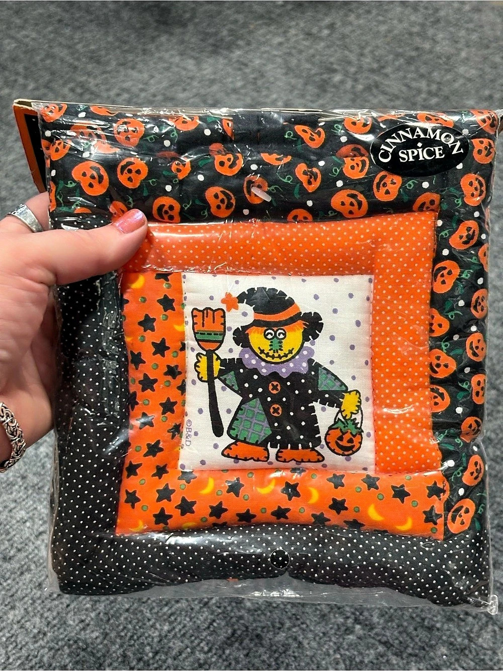 Trick or Treat Halloween Scented Potholder 2-Pack in Orange & Black NWT